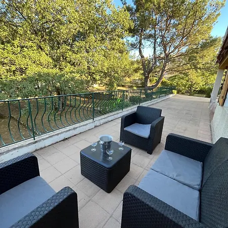Maison Calme Au Coeur De La Sainte Baume Villa